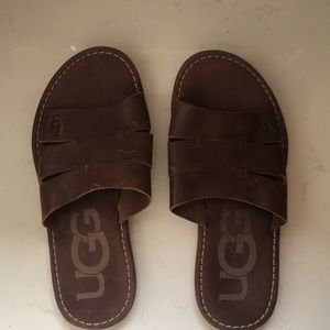 Ugg Sandals Mens EXCELLENT used condition